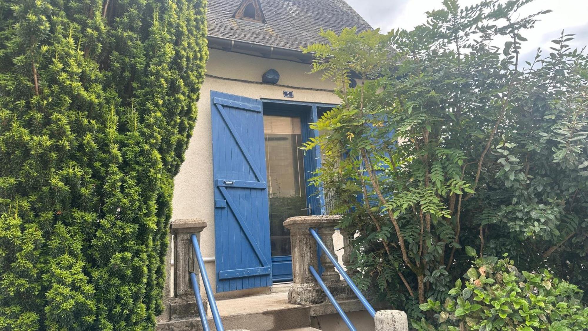 Gite Au Coeur De La Ville Ancienne Террассон Экстерьер фото